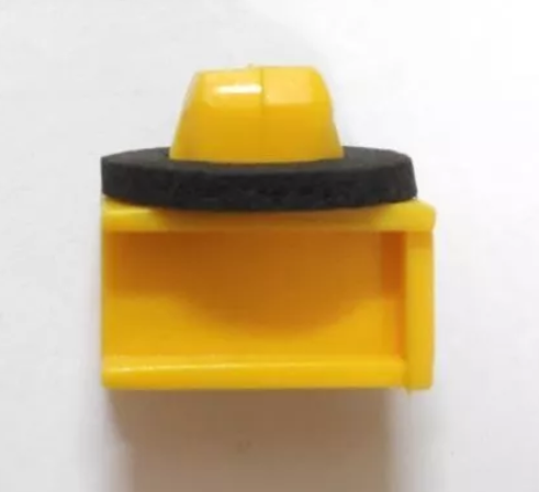 Proton Satria, GTi, Waja, Wira, Persona, Jumbuck Arena, Gen2, Savvy, Perdana, Eterna V6 windscreen retaining clip