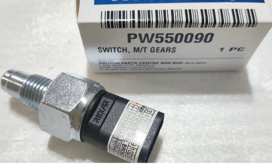 Genuine Proton PW550090  REVERSE LAMP SWITCH for Jumbuck, Arena, Gen2, Persona, Impian, Saga, Saloon, Iswara, Perdana, Eterna, Putra, M21, Satria / GTi, Satria Neo, Waja, Wira 4G15P