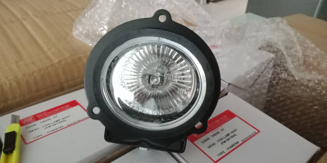 Proton Satria GTi / Arena / Jumbuck GLsi / Wira / Persona SE front fog lights