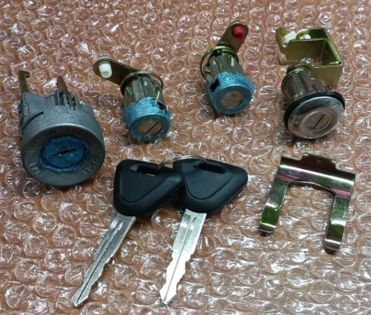 Proton Wira / Persona  Sedan & Aeroback / Satria / Arena / Jumbuck Ignition, door and boot key barrel lock set