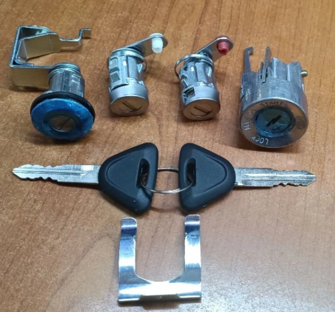 Proton Wira / Persona  Sedan & Aeroback / Satria / Arena / Jumbuck Ignition, door and boot key barrel lock set